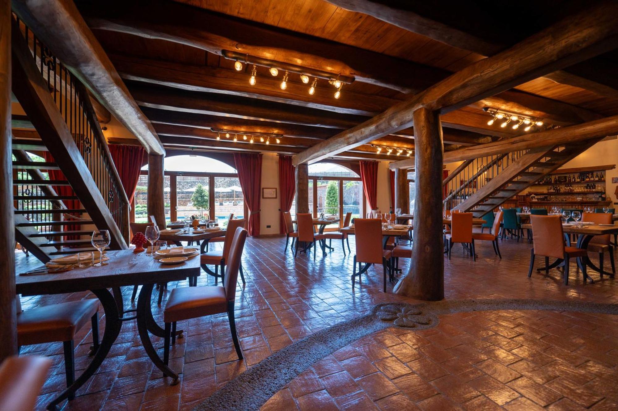 Etna Quota Mille Boutique Hotel, Typical Sicilian Food & Wine Randazzo Ngoại thất bức ảnh